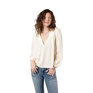 2/$30 NWT XS Band Of The Free Minimalist Style Long-Sleeve Cream Blouse